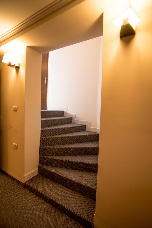 Pensiunea Sangria Arad Zimmer foto